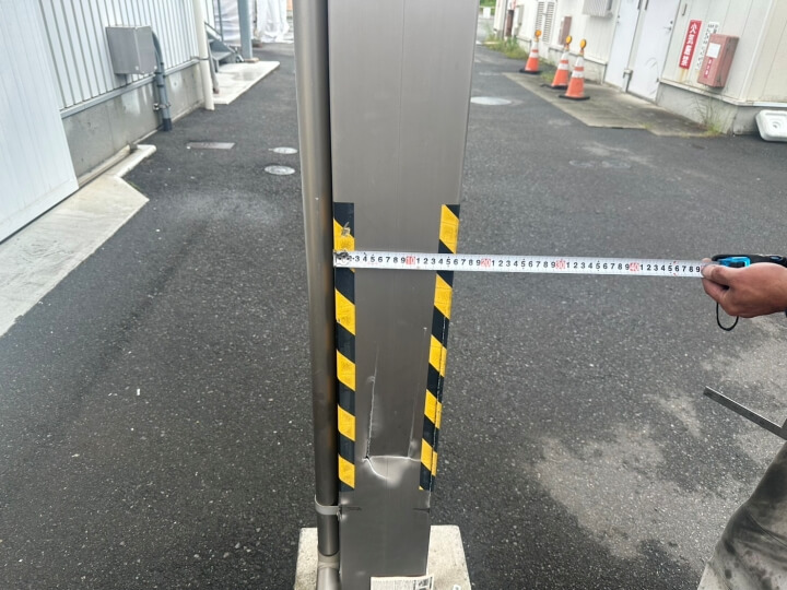 アルミ割れ凹み