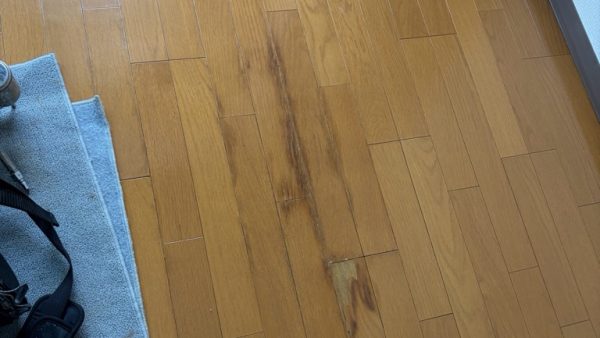 床　フローリングシミ｜大阪府大阪市北区